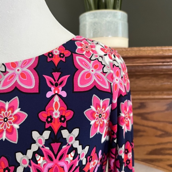 Vince‎ Camuto Pink and Blue Lined Floral Geometric Sheath Dress Size 4 - Picture 5 of 13